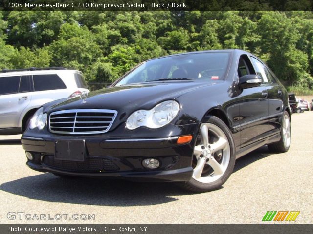 2005 Mercedes-Benz C 230 Kompressor Sedan in Black