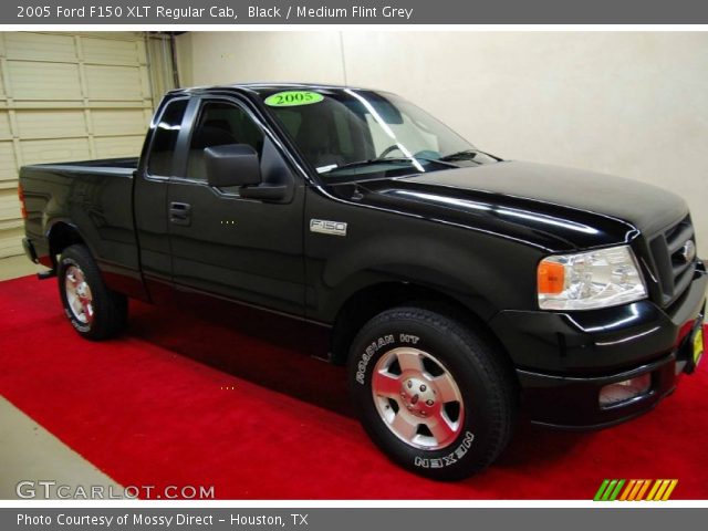 2005 Ford F150 XLT Regular Cab in Black