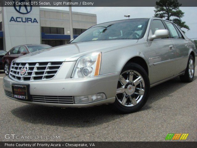 2007 Cadillac DTS Sedan in Light Platinum