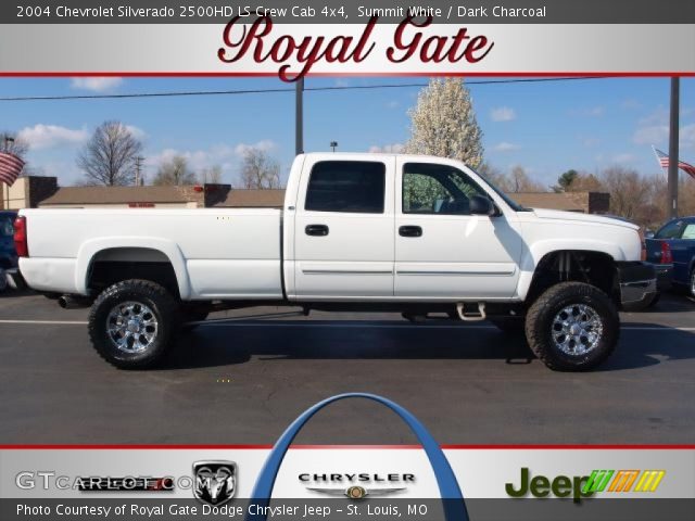 2004 Chevrolet Silverado 2500HD LS Crew Cab 4x4 in Summit White
