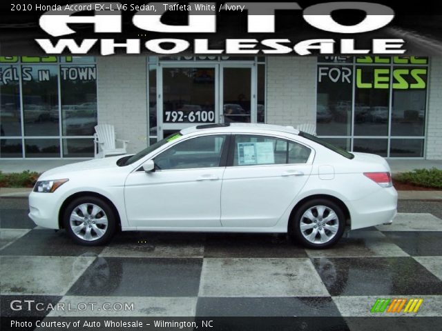 2010 Honda Accord EX-L V6 Sedan in Taffeta White