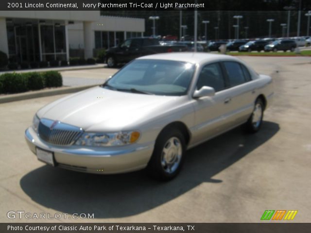 2001 Lincoln Continental  in Ivory Parchment Tri-Coat