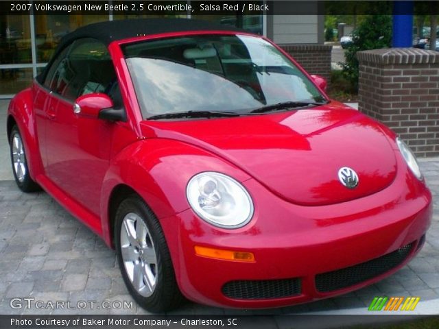 2007 Volkswagen New Beetle 2.5 Convertible in Salsa Red