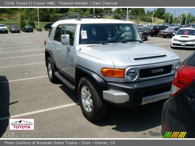 2008 Toyota FJ Cruiser 4WD in Titanium Metallic