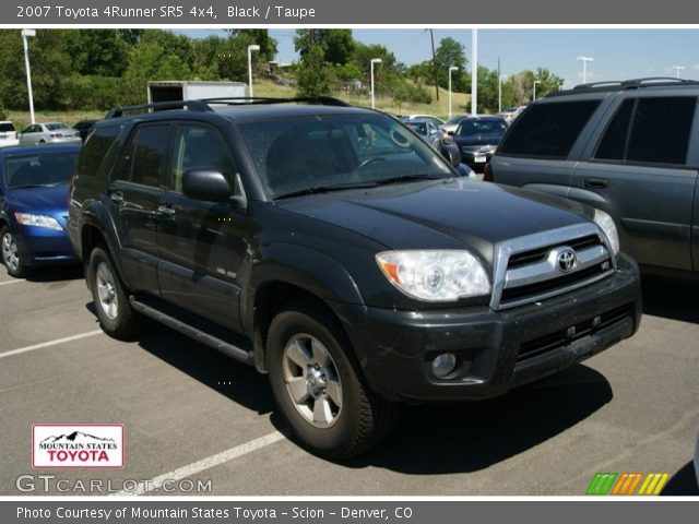 2007 Toyota 4Runner SR5 4x4 in Black