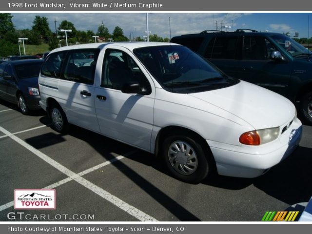 1998 Ford Windstar  in Vibrant White