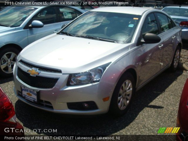 2011 Chevrolet Cruze LS in Silver Ice Metallic