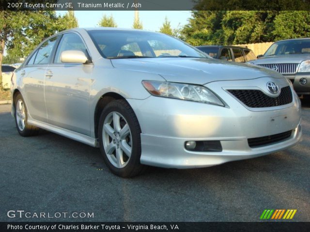 2007 Toyota Camry SE in Titanium Metallic