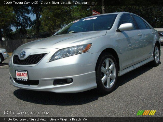 2009 Toyota Camry SE in Classic Silver Metallic
