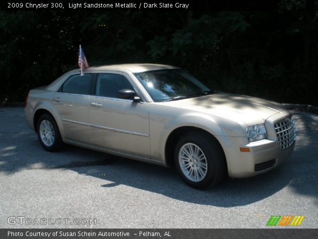 2009 Chrysler 300  in Light Sandstone Metallic