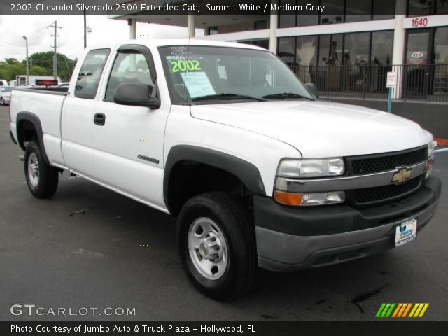 2002 Chevrolet Silverado 2500 Extended Cab in Summit White