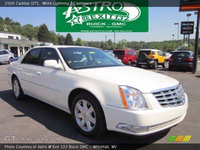 2006 Cadillac DTS  in White Lightning