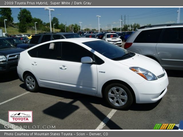 2009 Toyota Prius Hybrid in Super White