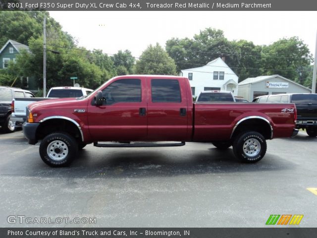 2001 Ford F350 Super Duty XL Crew Cab 4x4 in Toreador Red Metallic