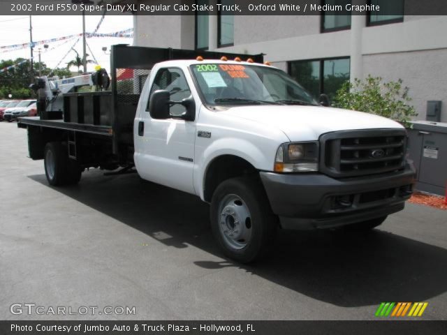 2002 Ford F550 Super Duty XL Regular Cab Stake Truck in Oxford White