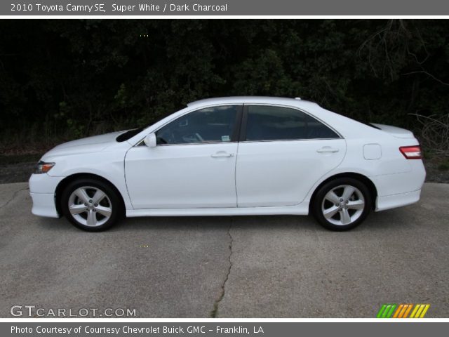 2010 Toyota Camry SE in Super White