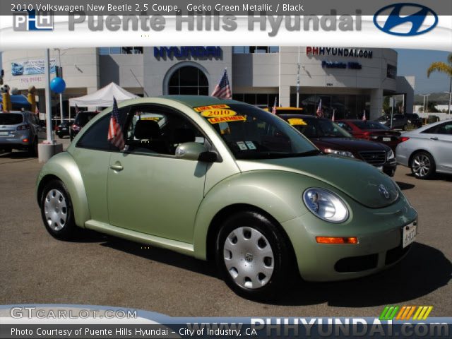 2010 Volkswagen New Beetle 2.5 Coupe in Gecko Green Metallic
