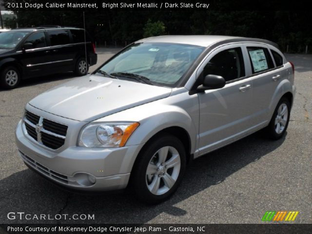 2011 Dodge Caliber Mainstreet in Bright Silver Metallic