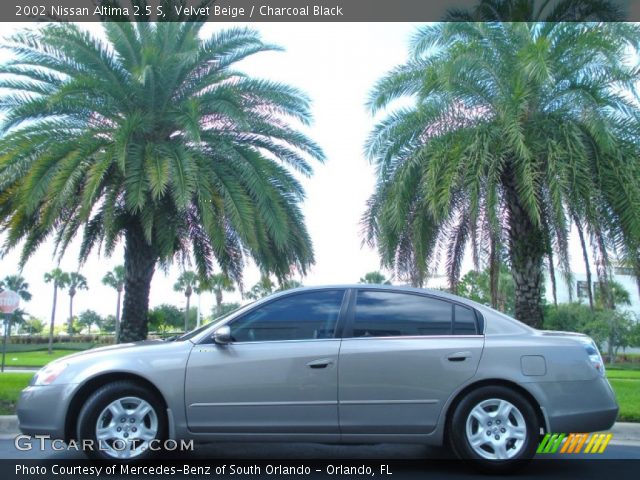 2002 Nissan Altima 2.5 S in Velvet Beige