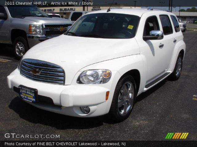 2011 Chevrolet HHR LT in Arctic Ice White