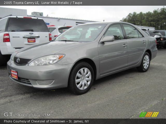 2005 Toyota Camry LE in Lunar Mist Metallic