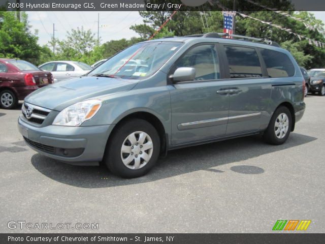 2008 Hyundai Entourage GLS in Green Meadow Gray