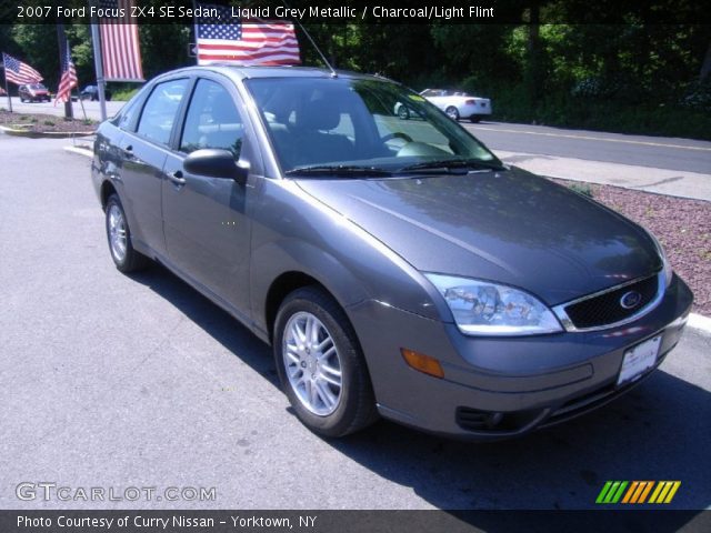 2007 Ford Focus ZX4 SE Sedan in Liquid Grey Metallic