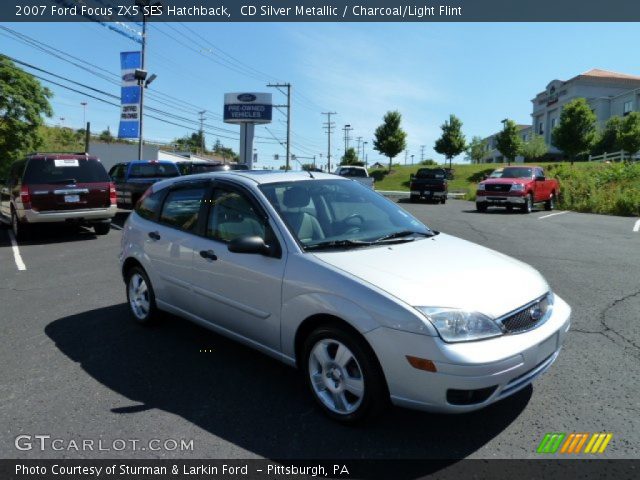 2007 Ford Focus ZX5 SES Hatchback in CD Silver Metallic