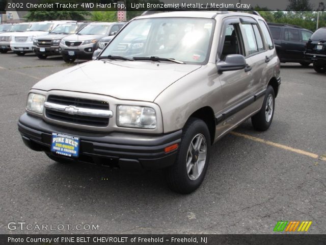 2002 Chevrolet Tracker 4WD Hard Top in Light Bronzemist Metallic