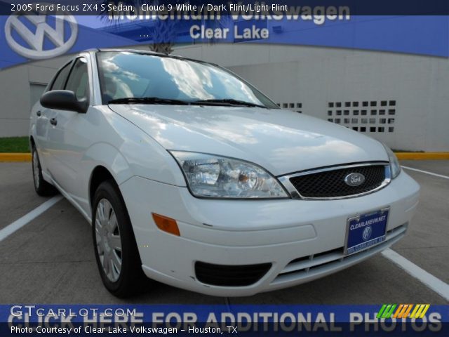 2005 Ford Focus ZX4 S Sedan in Cloud 9 White
