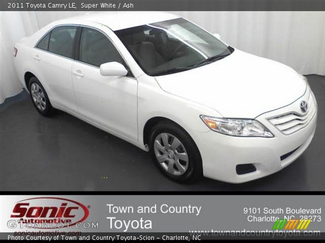 2011 Toyota Camry LE in Super White