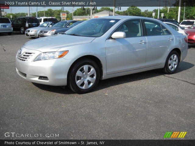 2009 Toyota Camry LE in Classic Silver Metallic
