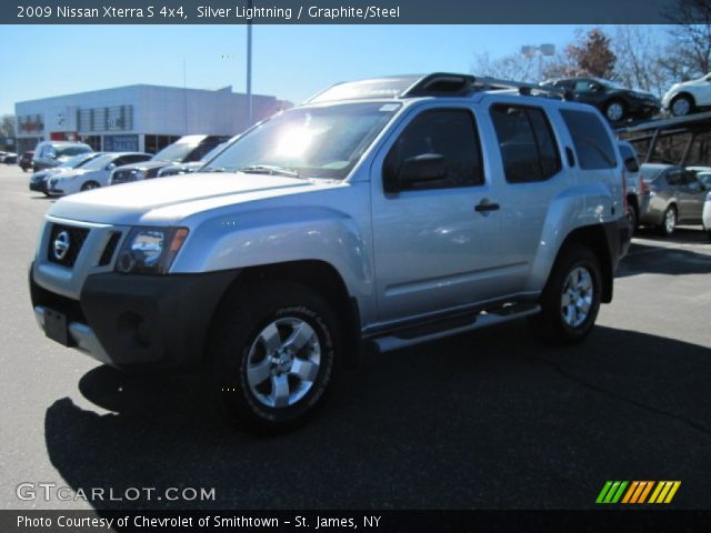 2009 Nissan Xterra S 4x4 in Silver Lightning