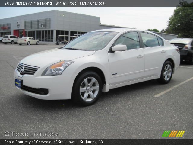 2009 Nissan Altima Hybrid in Winter Frost Pearl