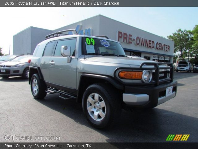 2009 Toyota FJ Cruiser 4WD in Titanium Metallic