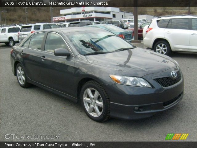 2009 Toyota Camry SE in Magnetic Gray Metallic