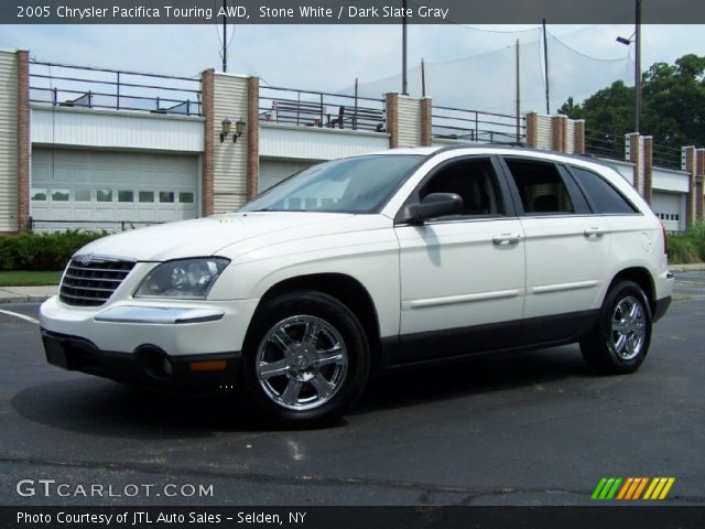 2005 Chrysler Pacifica Touring AWD in Stone White