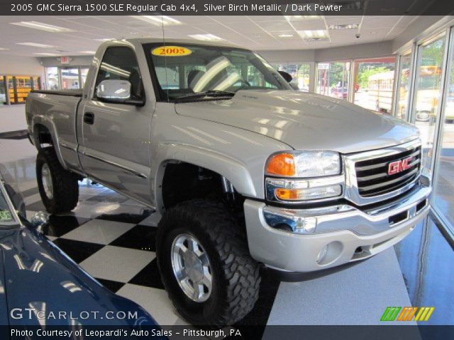 2005 GMC Sierra 1500 SLE Regular Cab 4x4 in Silver Birch Metallic