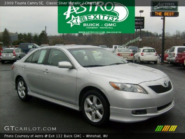2009 Toyota Camry SE in Classic Silver Metallic