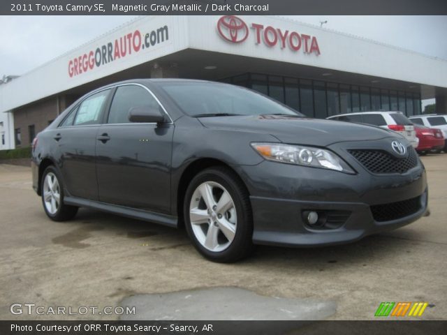 2011 Toyota Camry SE in Magnetic Gray Metallic