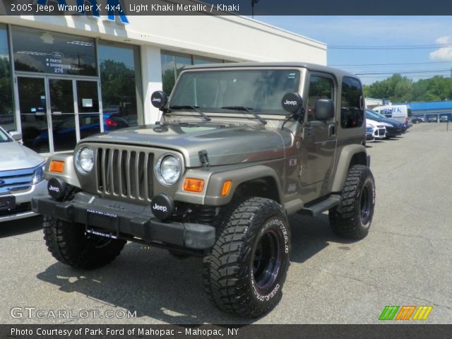 2005 Jeep Wrangler X 4x4 in Light Khaki Metallic