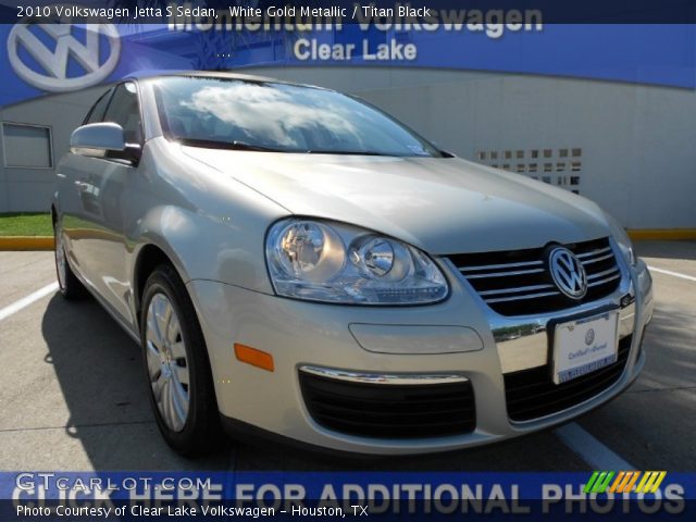 2010 Volkswagen Jetta S Sedan in White Gold Metallic