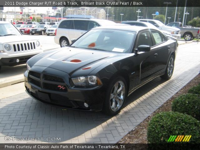 2011 Dodge Charger R/T Road & Track in Brilliant Black Crystal Pearl
