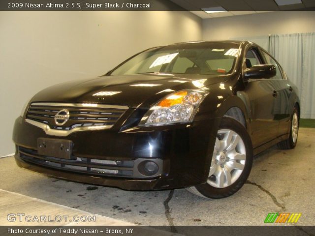 2009 Nissan Altima 2.5 S in Super Black