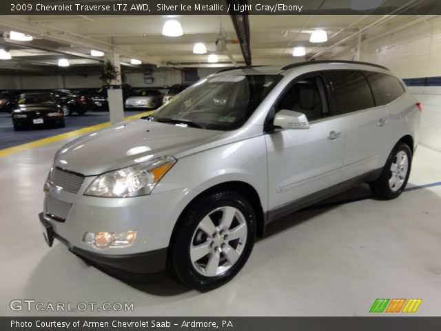2009 Chevrolet Traverse LTZ AWD in Silver Ice Metallic