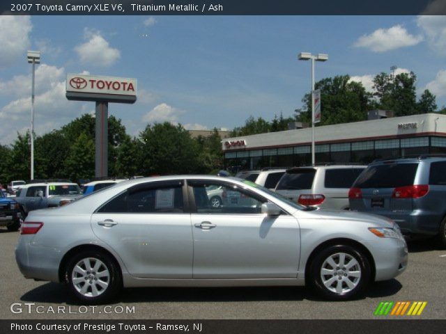 2007 Toyota Camry XLE V6 in Titanium Metallic
