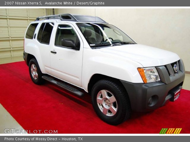 2007 Nissan Xterra S in Avalanche White