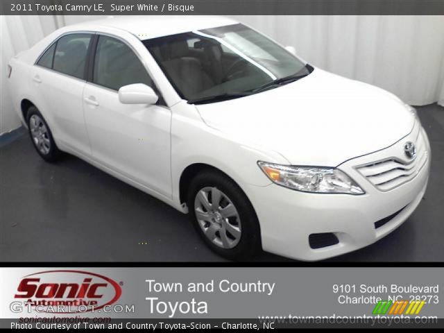 2011 Toyota Camry LE in Super White