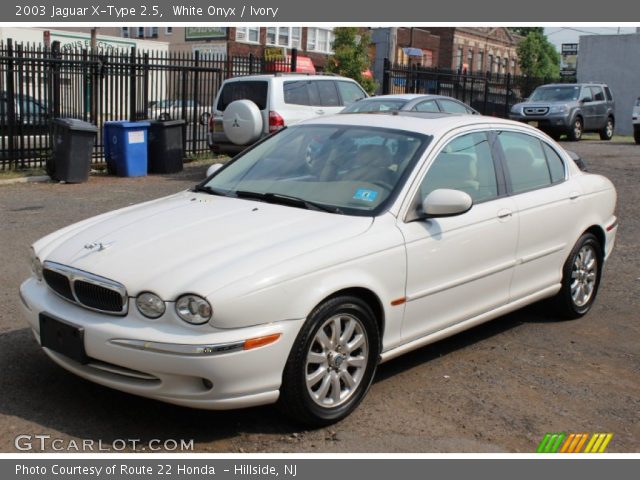 2003 Jaguar X-Type 2.5 in White Onyx