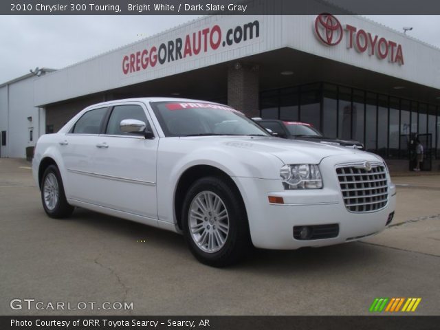 2010 Chrysler 300 Touring in Bright White